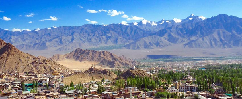 manali to leh ladakh taxi service
